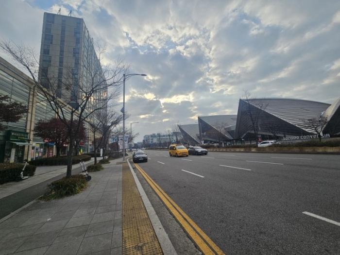 인천 연수구 해돋이로 107, 지동 1층상가95호 (송 근린상가 사진 4